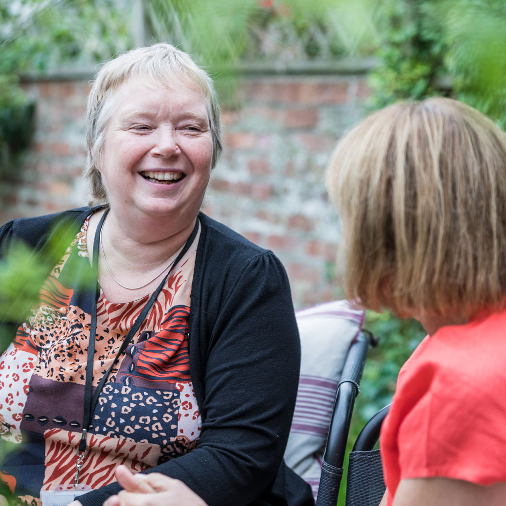 Choosing an elderly care agency | expert tips